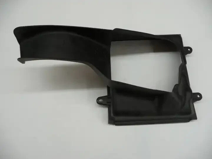 Front Left Side Intercooler Duct Shroud OEM 670004140 For 14-18 Maserati Ghibli