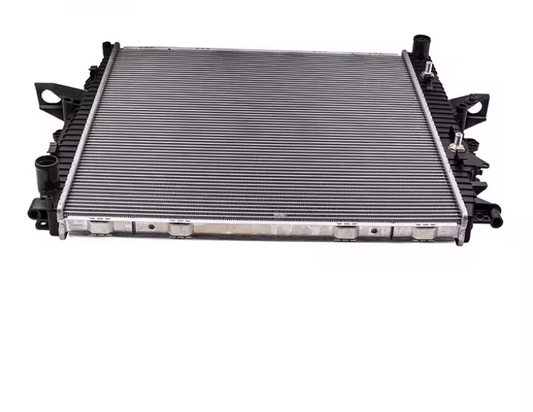 Suitable For Land Rover LR3 2005-2009 Radiator PCC500490