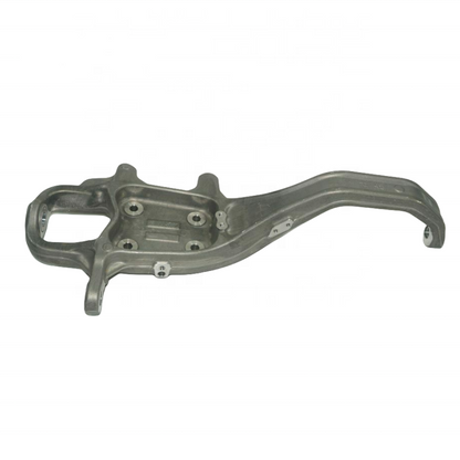 For Ghibli Quattroporte Front Right Spindle Knuckle Pillar 670004762