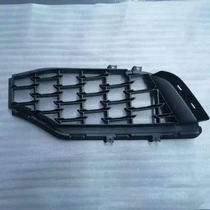 For Maserati Ghibli 2018‑2023 Right Front Bumper Lower Grille OEM 670099415