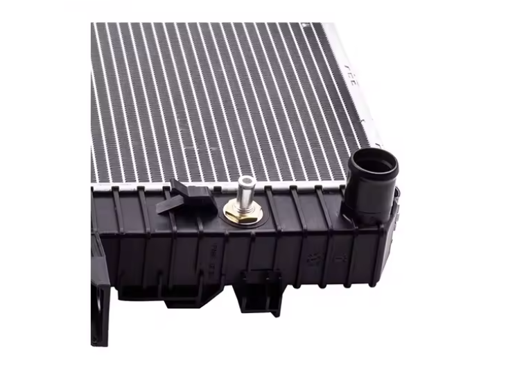 Suitable For Land Rover LR3 2005-2009 Radiator PCC500490