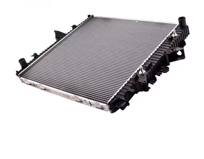 Suitable For Land Rover LR3 2005-2009 Radiator PCC500490
